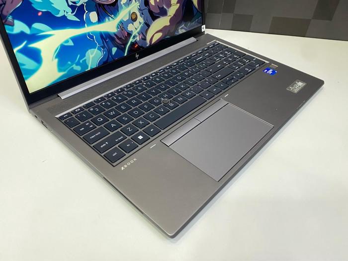 Laptop HP ZBook Firefly 15 G8 Core i7 Gen 11 - RAM 32GB - SSD 1TB - 15 inch - TouchScreen - NVIDIA T500 - WIN 11 PRO - foto 2
